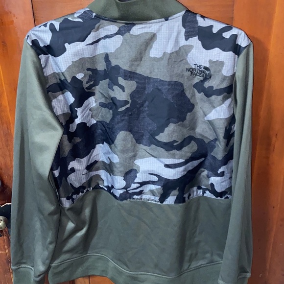 Gorgeous men’s North Face jacket size large - Picture 6 of 8